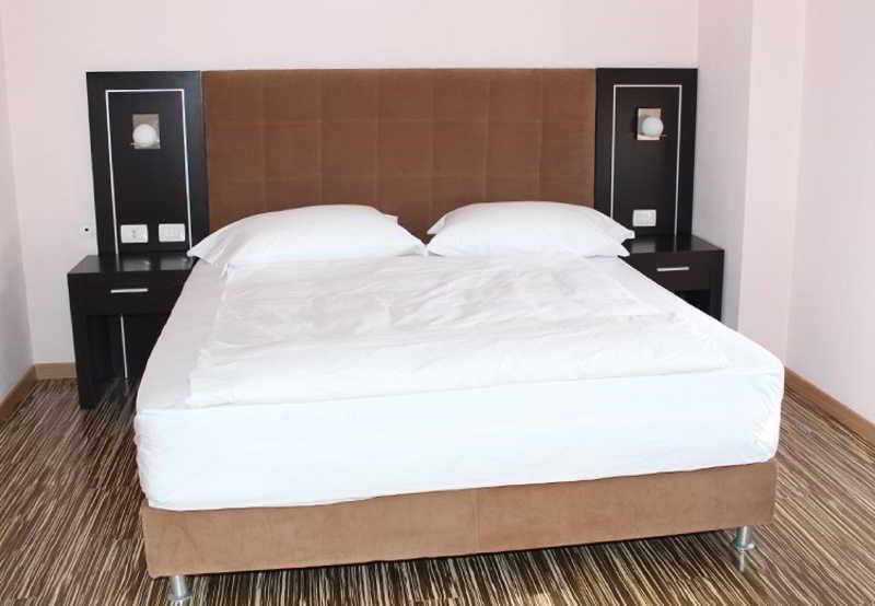Hotel Nais