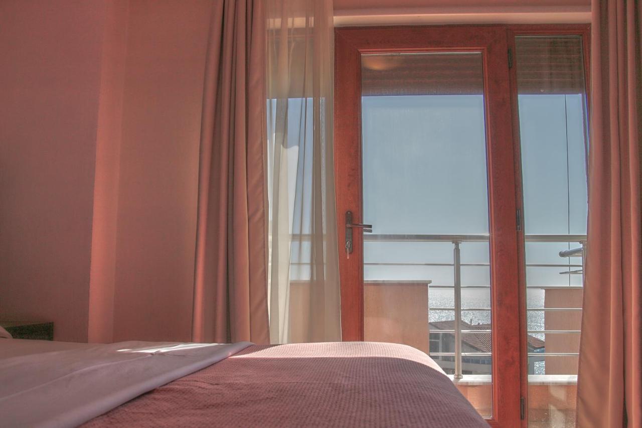 Hotel Nais
