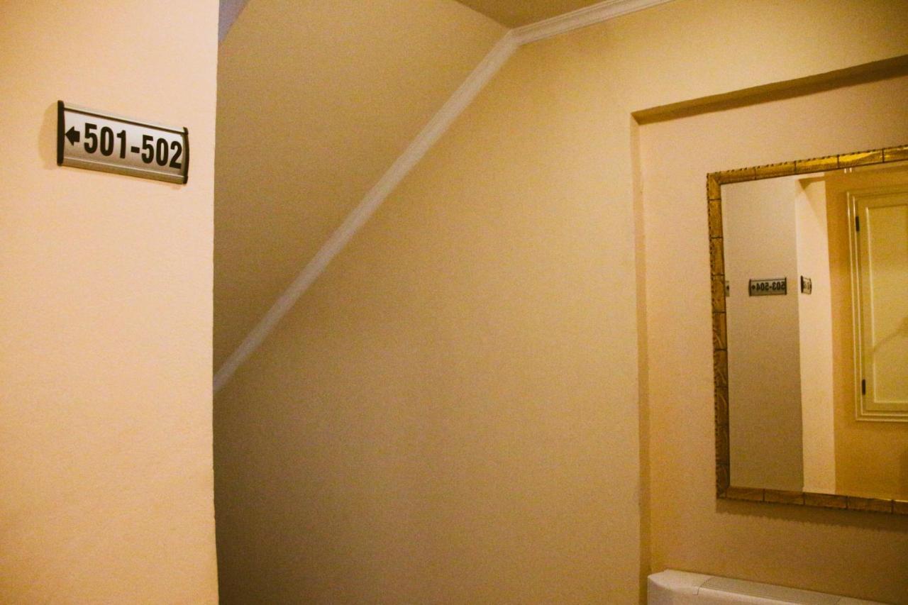 Hotel Nais 3*