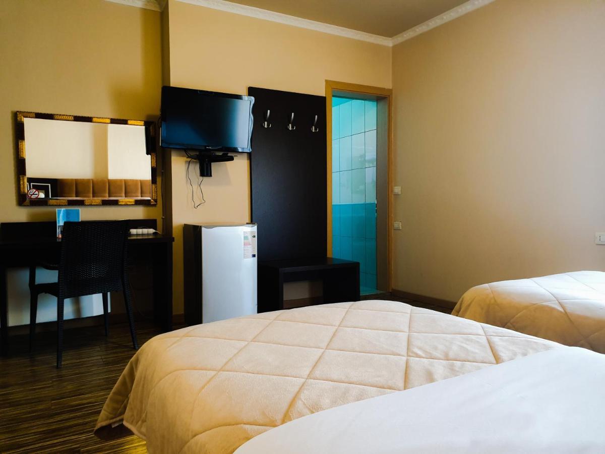 Nais Hotel 3*